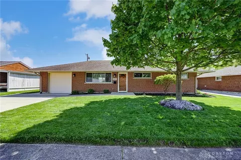 4462 Longfellow Ave, Huber Heights, OH 45424
