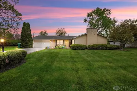 2341 Apricot Dr, Dayton, OH 45431