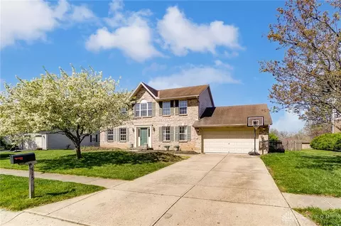 115 W Waterbury Dr, Springboro, OH 45066