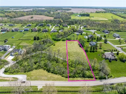 27 East Pekin Road, Clearcreek Twp, OH 45036
