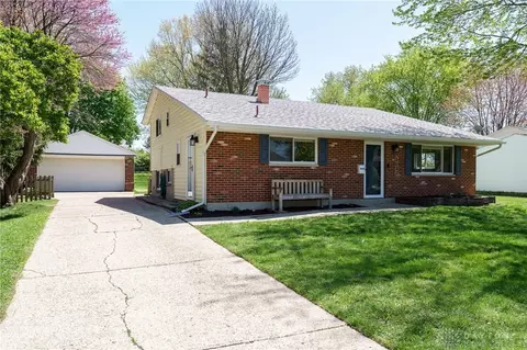 3632 Tiffany Dr, Dayton, OH 45420 photo 2