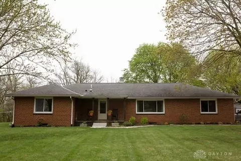 8548 Monroe Central Rd, West Manchester, OH 45382