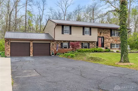 1472 Ludlow Rd, Xenia, OH 45385