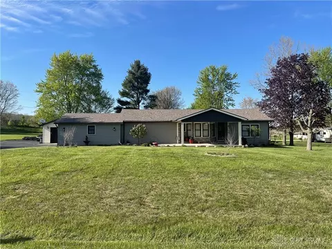 39 Viking Dr, Eaton, OH 45320