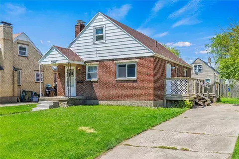 367 Morris Dr, Fairborn, OH 45324