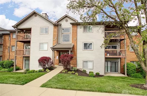 8831 Eagleview Dr #12, West Chester, OH 45069