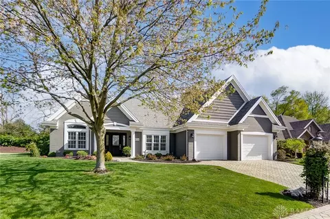 5713 Stone Lake Dr, Dayton, OH 45429