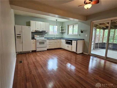 50 Willow Dr, Springboro, OH 45066 photo 5