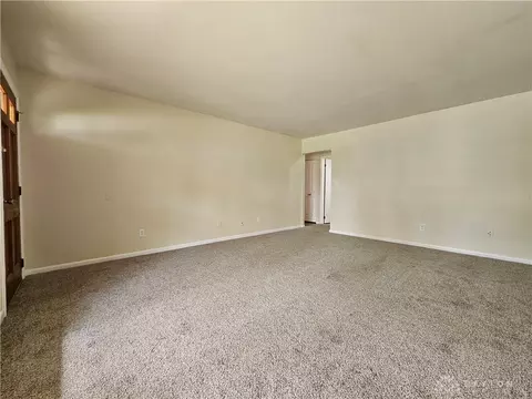 50 Willow Dr, Springboro, OH 45066 photo 4