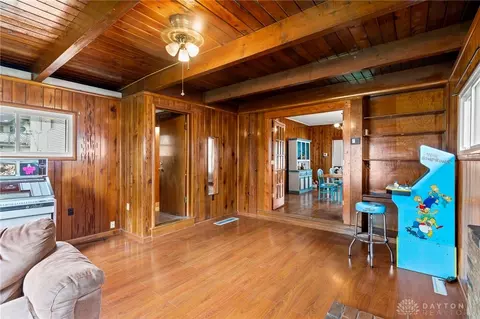 Living - 1327 N Limestone St, Springfield, OH 45503 photo 7 of 8
