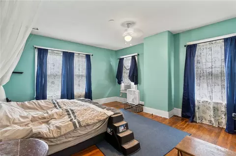 Bedroom - 1327 N Limestone St, Springfield, OH 45503 photo 5 of 6