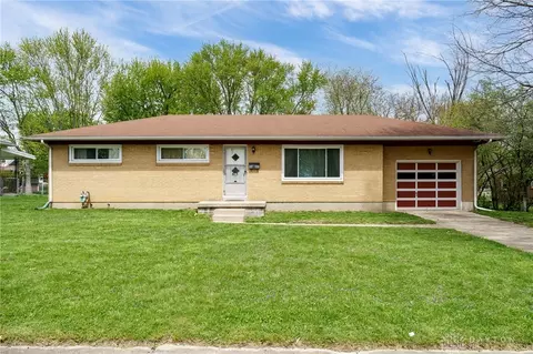 1106 Sundown Rd, Springfield, OH 45503