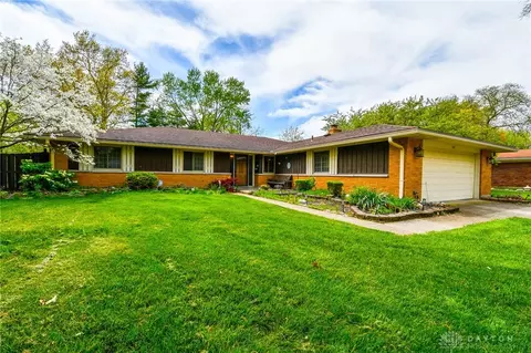 5447 Brainard Dr, Dayton, OH 45440 photo 1