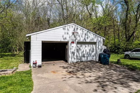 Exterior - 3315 Foozer Rd, Amelia, OH 45102 photo 14 of 19