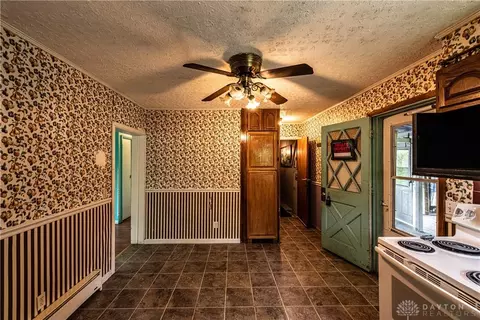 Entry Way - 3315 Foozer Rd, Amelia, OH 45102 photo 1 of 2