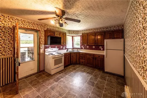 Kitchen - 3315 Foozer Rd, Amelia, OH 45102 photo 1 of 5