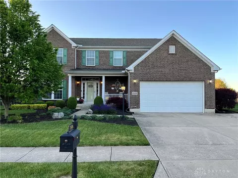 1588 Little Falls Dr, Dayton, OH 45458