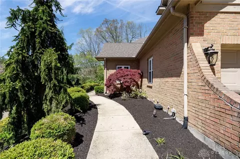 10 Meadow Brook Dr, Springboro, OH 45066 photo 5