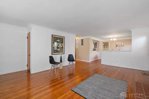6447 Hamilton Ave, Cincinnati, OH 45224 photo 3
