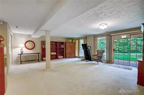 5658 Regimental Pl, Cincinnati, OH 45239 photo 22