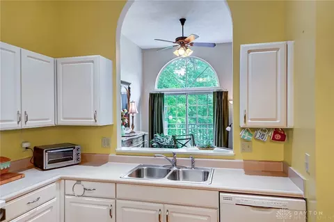5658 Regimental Pl, Cincinnati, OH 45239 photo 19
