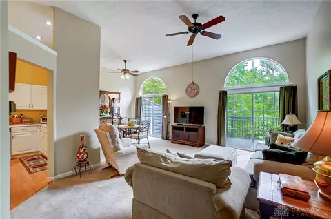 5658 Regimental Pl, Cincinnati, OH 45239 photo 12