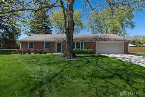 6745 Yorkcliff Pl, Washington Township, OH 45459