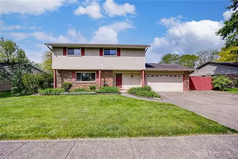 7431 Dial Dr, Dayton, OH 45424
