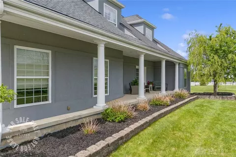 Exterior - 151 Shadow Leaf Dr, Springboro, OH 45066 photo 5 of 11