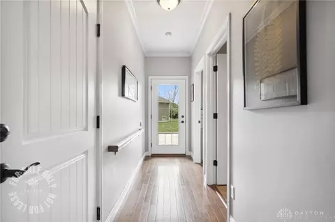 Entry Way - 151 Shadow Leaf Dr, Springboro, OH 45066 photo 4 of 9