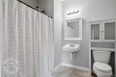Bath - 151 Shadow Leaf Dr, Springboro, OH 45066 photo 3 of 7