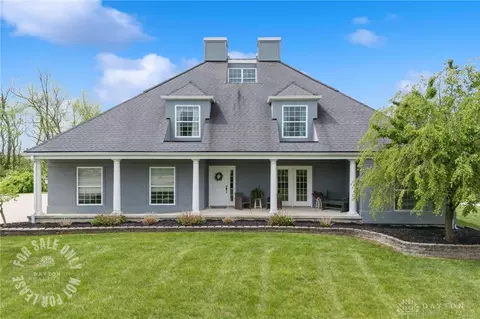 151 Shadow Leaf Dr, Springboro, OH 45066