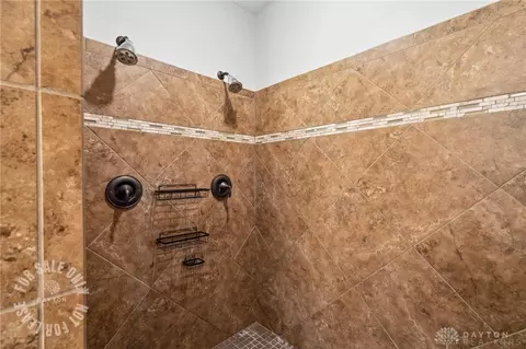 Bath - 151 Shadow Leaf Dr, Springboro, OH 45066 photo 6 of 7