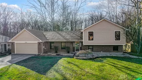 1 Whispering Pnes, Springboro, OH 45066