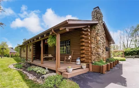6550 Wengerlawn Rd, Brookville, OH 45309