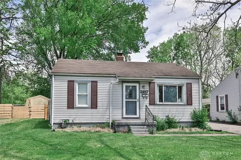 2217 Carolina St, Middletown, OH 45044