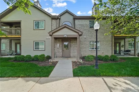 1620 Piper Ln #206, Centerville, OH 45440