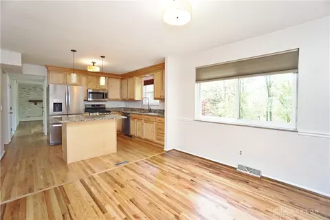 1555 Silverglade Ct, Springfield, OH 45240 photo 8