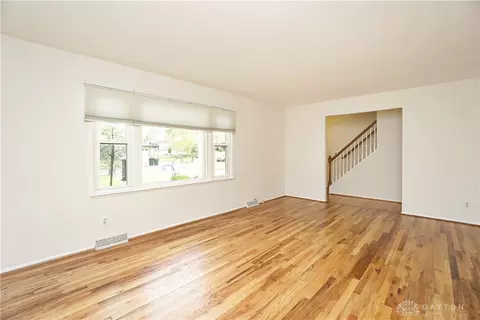 1555 Silverglade Ct, Springfield, OH 45240 photo 6