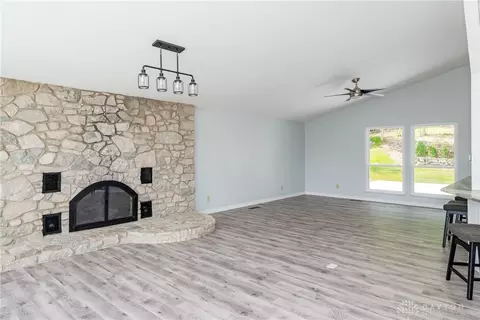 951 Spruce Dr, Springfield, OH 45504 photo 9