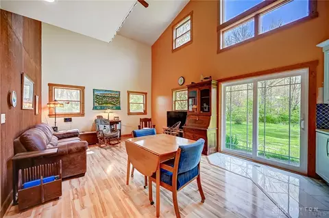 4300 Old Mill Rd, Springfield, OH 45502 photo 13