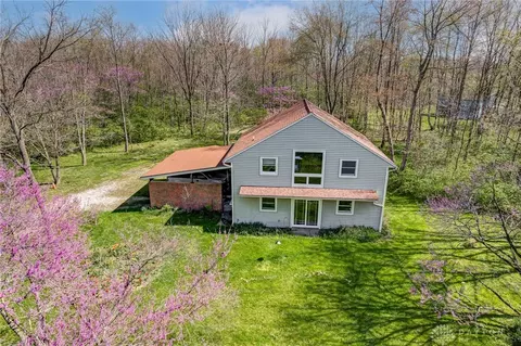 4300 Old Mill Rd, Springfield, OH 45502
