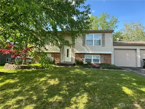 2251 Manton Dr, Miamisburg, OH 45342