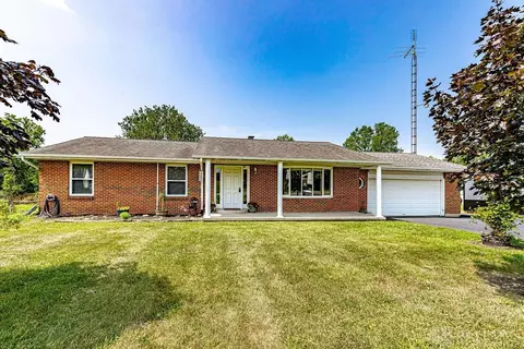 2805 Eaton Gettysburg Rd, Eaton, OH 45320