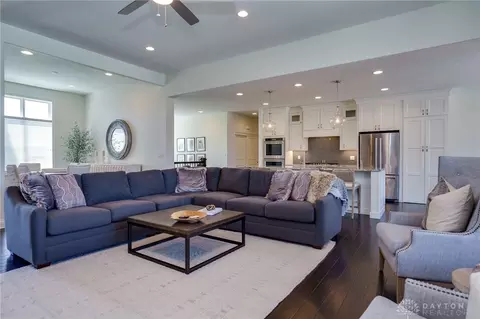 8550 Silver Oak Ct, Springboro, OH 45066 photo 16