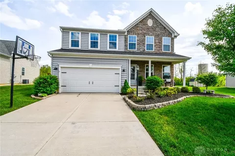 8196 Bushclover Dr, Tipp City, OH 45371