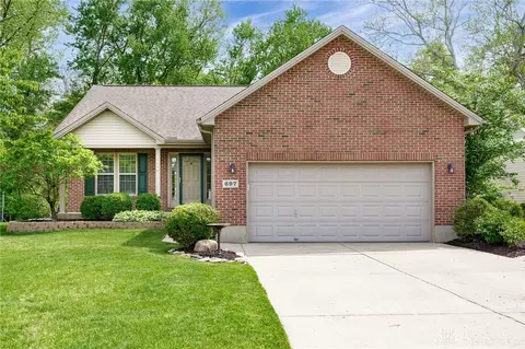 697 Maxwell Ct, Germantown, OH 45327