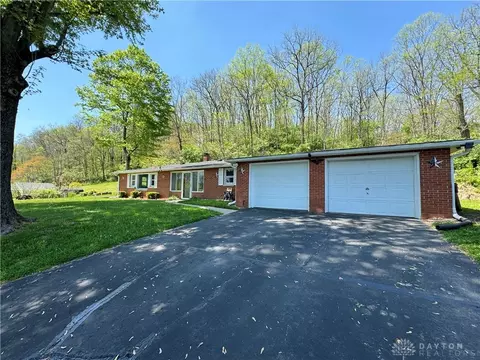 8365 Freed Rd, New Paris, OH 45347