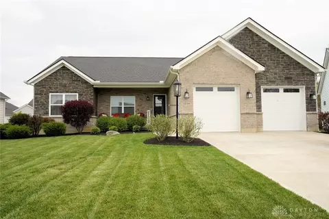 1119 Petrus Ct, Clearcreek Twp, OH 45458