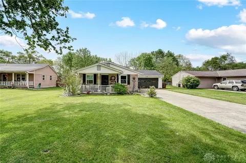 260 Nikki Ct, Franklin, OH 45005